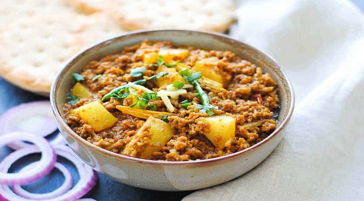 Keema Aloo (Ground Beef and Potatoes)