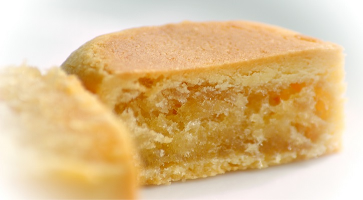 Taiwanese Pineapple Cake