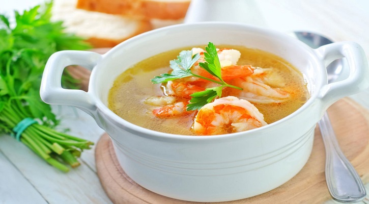 Tom yum (hot & sour) soup with prawns