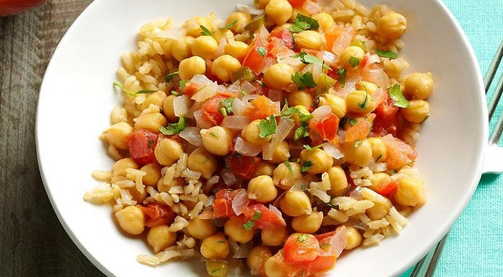 Coconut-Ginger Chickpeas & Tomatoes