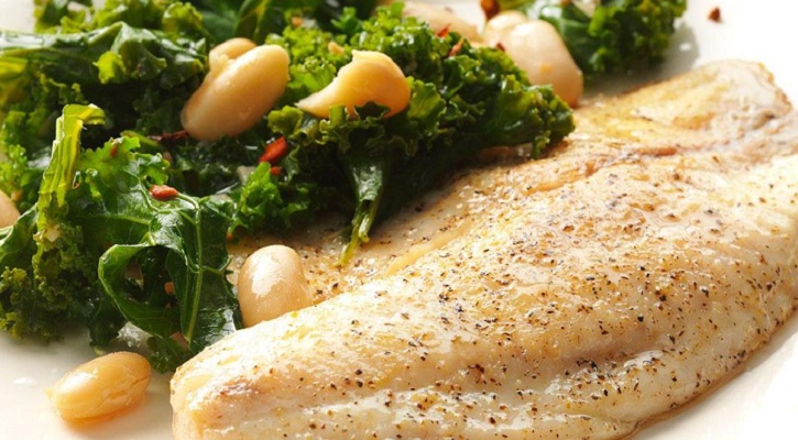 Garlic Tilapia with Spicy Kale