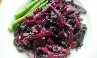 Roasted red cabbage with pomegranate molasses