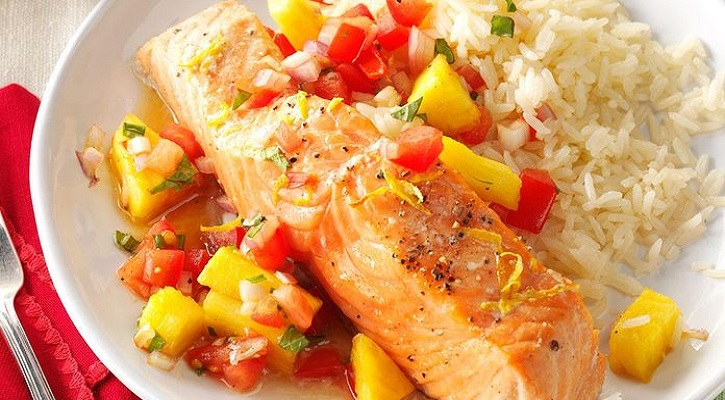 Citrus Salmon Fillets with Salsa