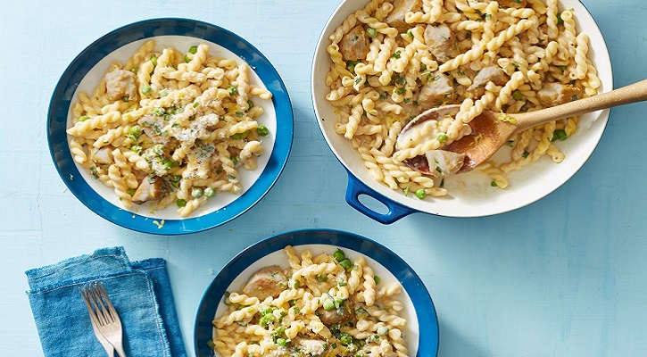 Creamy Lemon Pasta with Chicken and Peas