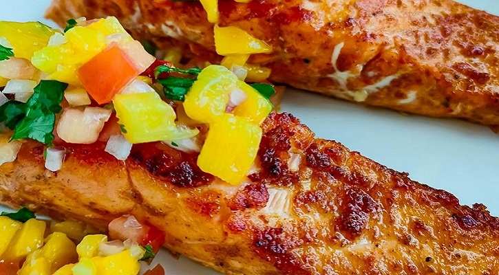 Salmon with Mango-Citrus Salsa