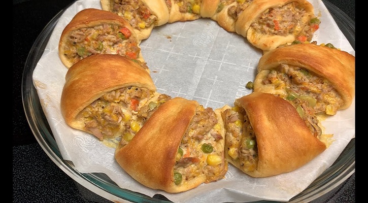 Tuna Crescent Ring